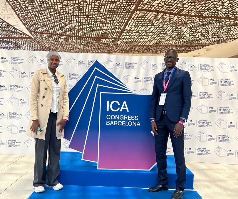 Le Directeur des Archives du Sénégal, Monsieur Mohamed Lat Sack Diop, a pris part au Congrès international des Archives, qui s’est tenu du 27 au 30 octobre 2025 à Barcelone, sur le thème : « Connaître le passé. Créer l’avenir. » Ce congrès constitue un rendez-vous majeur des archivistes du monde entier  À cette occasion, le Directeur des Archives du Sénégal  rencontré la Présidente ainsi que le Directeur ….